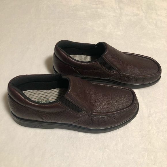SAS Side Gore Slip On Loafer
